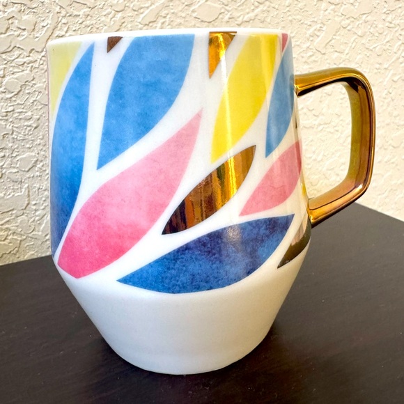 NWT Edible Arrangements Large Pretty Keepsake Mug Gold Handle Leaf Accents 25oz🦋 - Picture 1 of 4